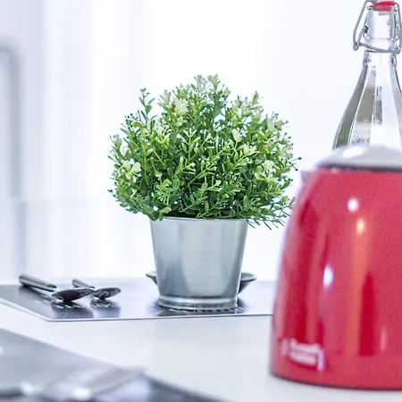 Familybo Mascarella *